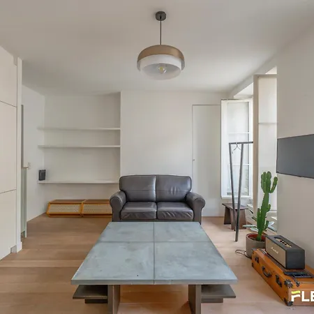 Charming 1br Near Parc Monceau 17e Paris